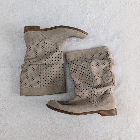 TOMS Shoes - Toms Serra Oxford Slouch Tan Perforated Pull On Boots - Size 9.5